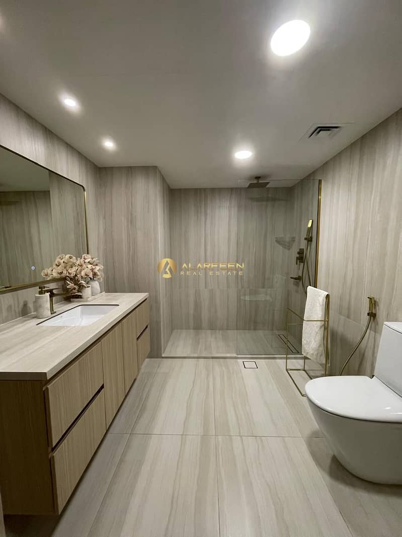 Fully furnished | Chiller-free | upgraded renovated - Image 12