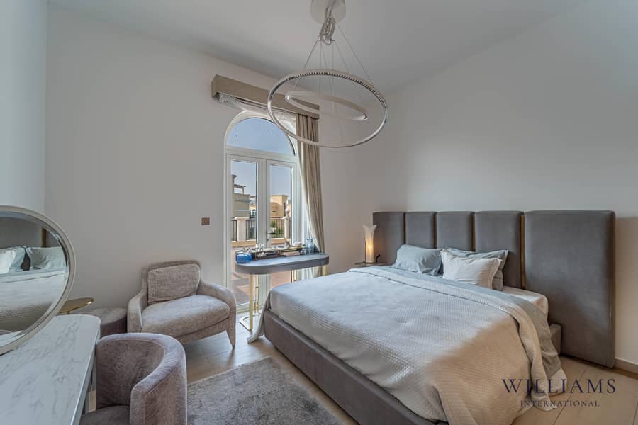 SINGLE ROW | UPGRADED | BEST LOCATION | VOT - Image 12