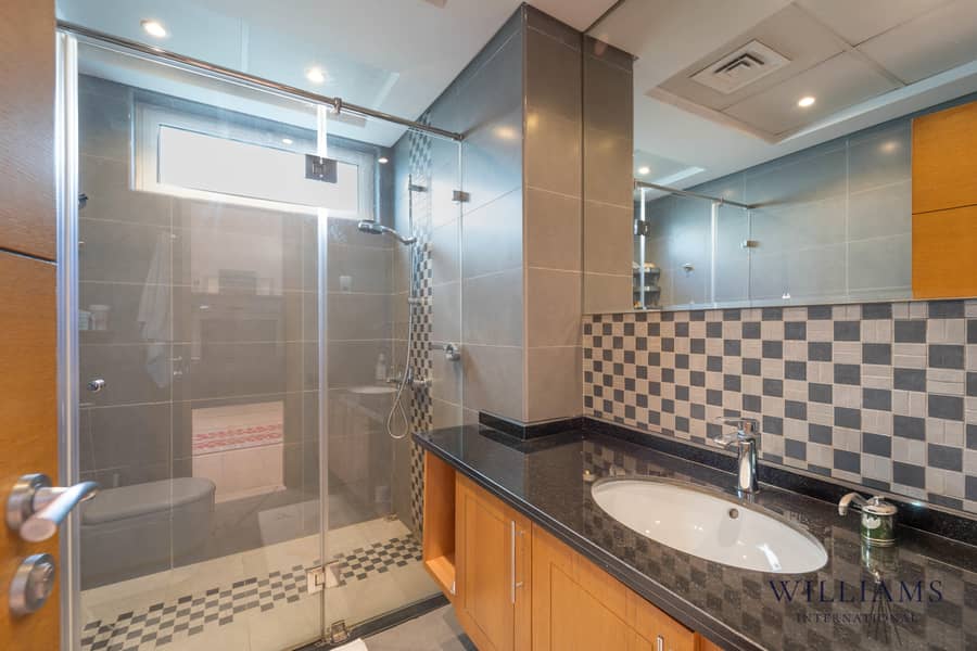 SINGLE ROW | UPGRADED | BEST LOCATION | VOT - Image 13