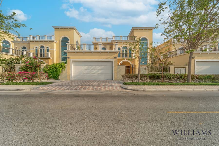 SINGLE ROW | UPGRADED | BEST LOCATION | VOT - Image 17