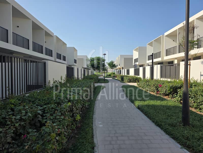 1Min from Park, Pool | Best price | Mortgageable