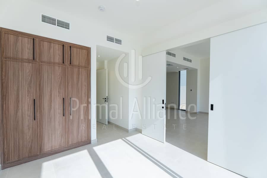 1Min from Park, Pool | Best price | Mortgageable - Image 8