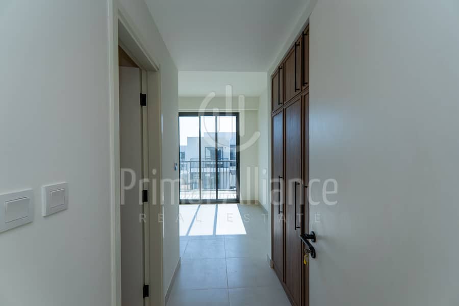 1Min from Park, Pool | Best price | Mortgageable - Image 17