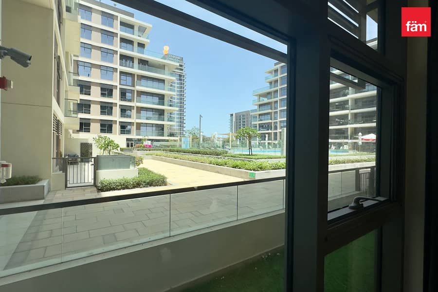 Pool View | Vacant Unit | Big Terrace - Image 13
