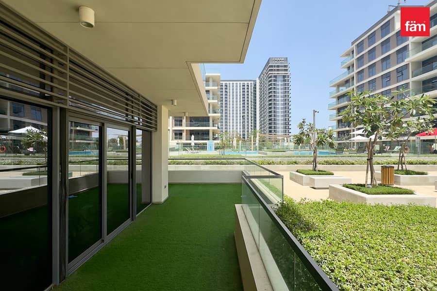 Pool View | Vacant Unit | Big Terrace - Image 16