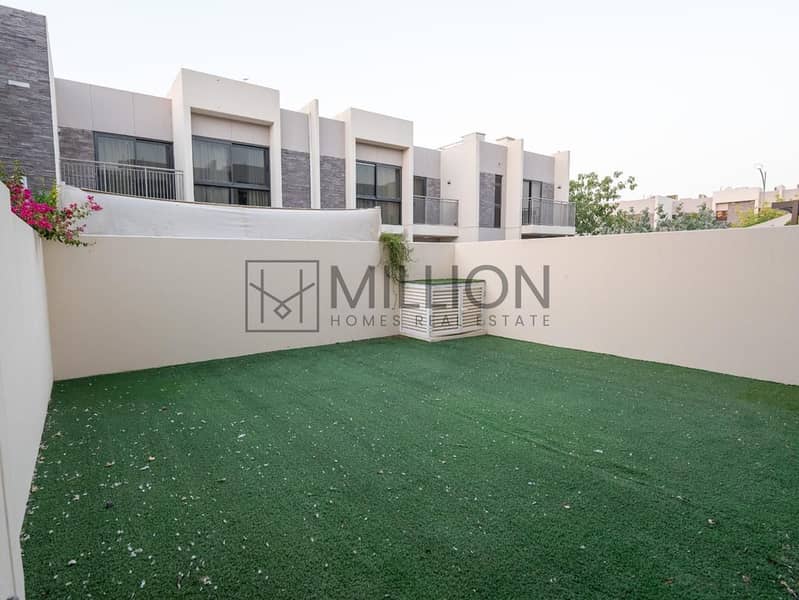 Ready 3BR Townhouse for Sale in Amazonia - Image 8