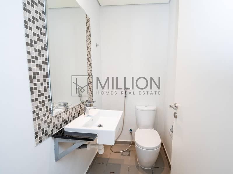 Ready 3BR Townhouse for Sale in Amazonia - Image 11