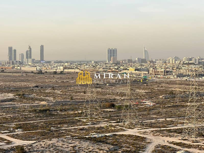 Marina and Burj View- Vacant - Modern - Image 16