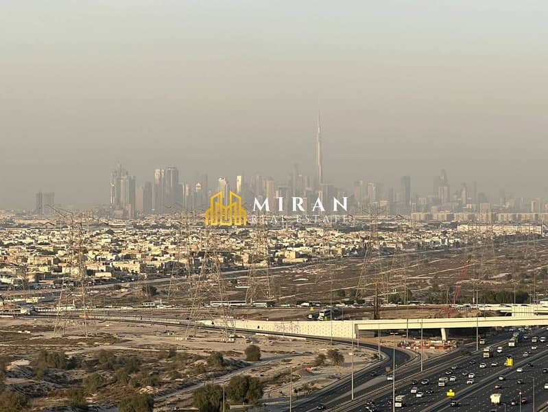 Marina and Burj View- Vacant - Modern - Image 17