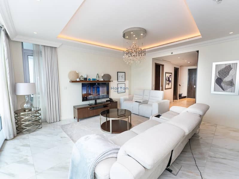 ICONIC BURJ AND FOUNTAIN VIEWS I FULLY FURNISHED - Image 9