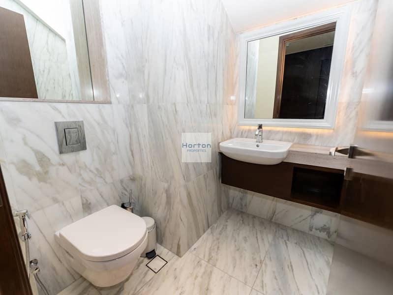 ICONIC BURJ AND FOUNTAIN VIEWS I FULLY FURNISHED - Image 40