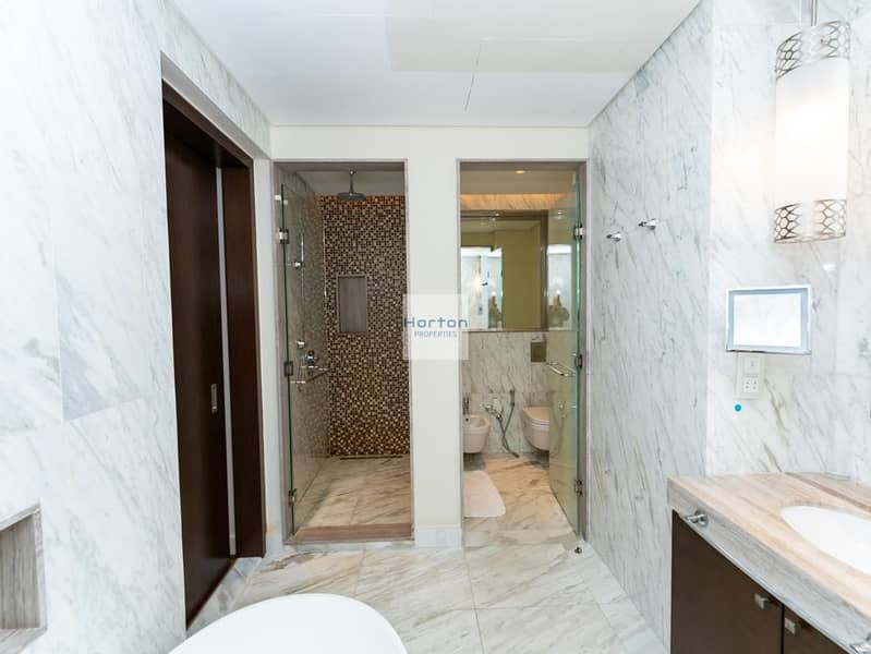 ICONIC BURJ AND FOUNTAIN VIEWS I FULLY FURNISHED - Image 43