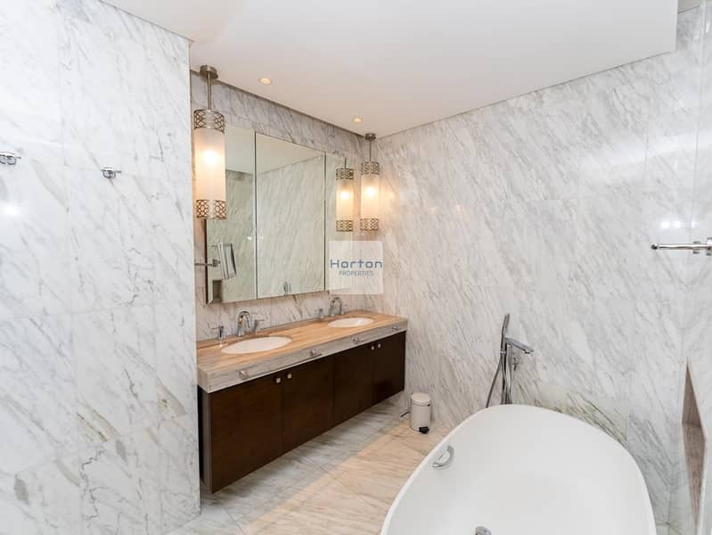 ICONIC BURJ AND FOUNTAIN VIEWS I FULLY FURNISHED - Image 45