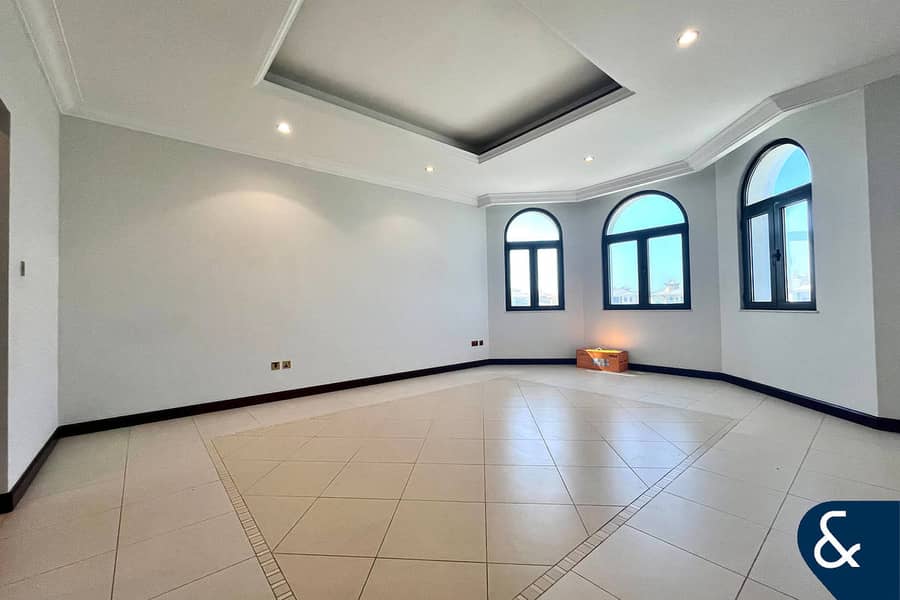 Well Maintained | Atlantis View | Atrium - Image 17