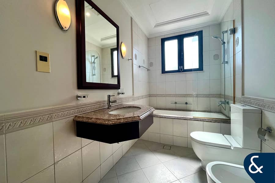 Well Maintained | Atlantis View | Atrium - Image 27