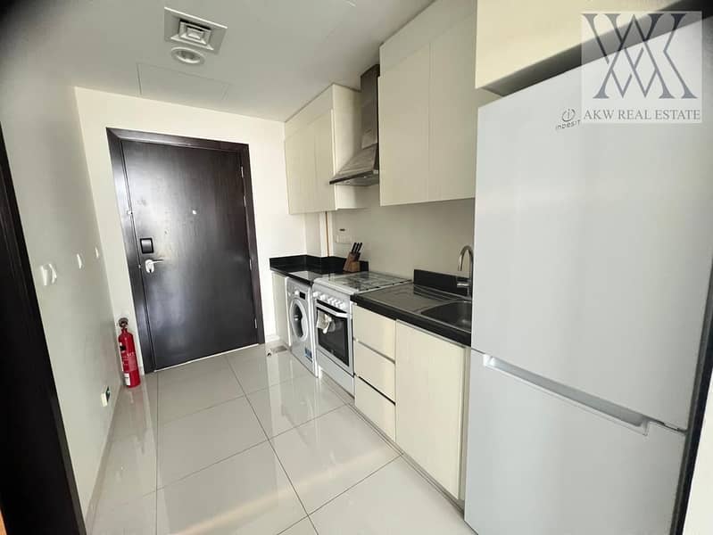 FULLY FURNISHED | BRIGHT UNIT | WELL MAINTAIN - Image 6