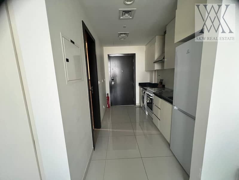 FULLY FURNISHED | BRIGHT UNIT | WELL MAINTAIN - Image 7