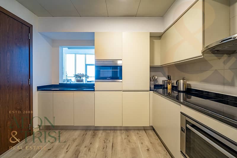 Waterfront Living | Mid Floor | Fully Furnished - Image 14