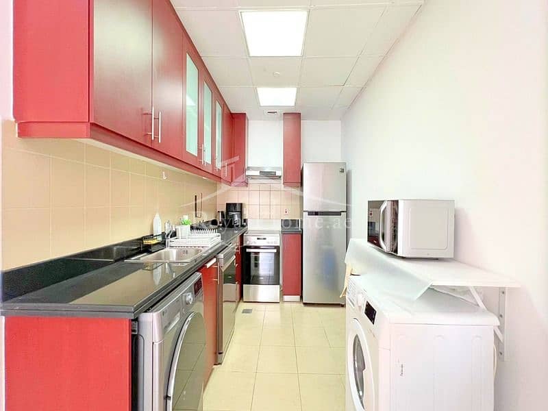 Luxury w/ Sea View and Marina View 1BR - Image 8