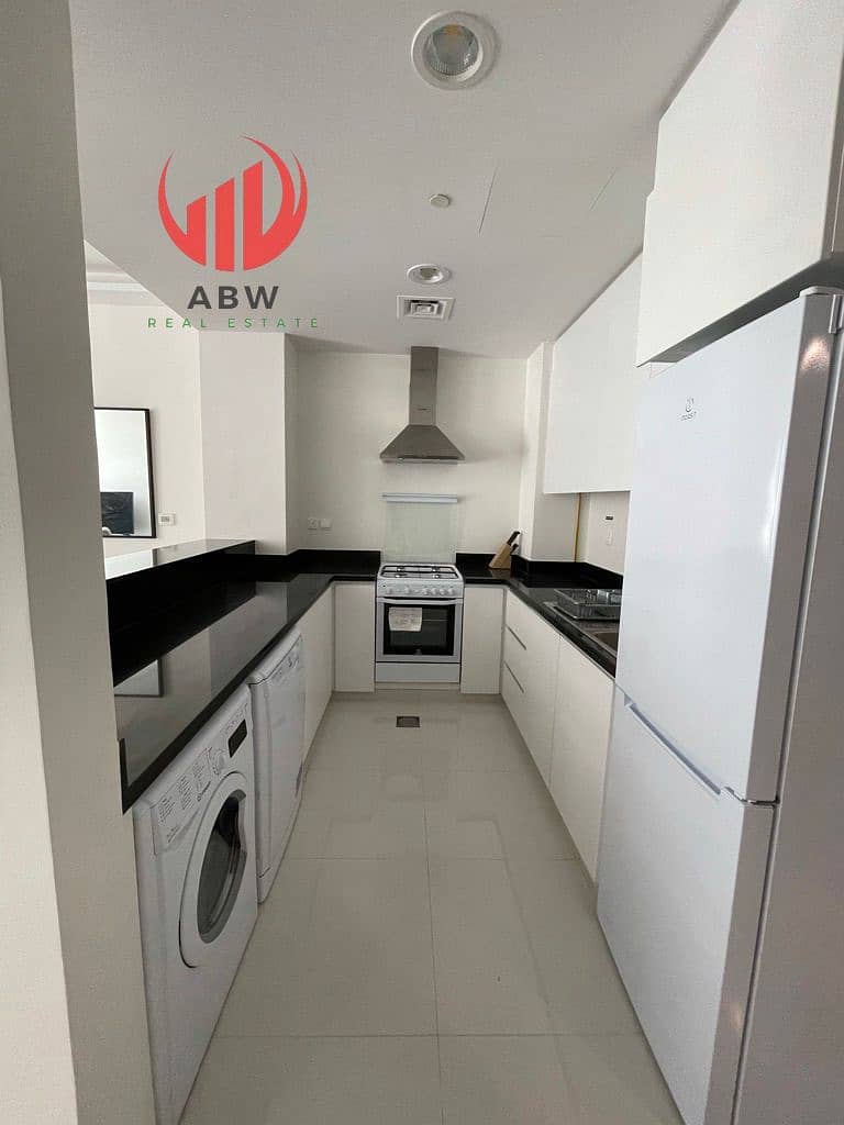 Stylish 1BR | Hot Deal | Convenient Location