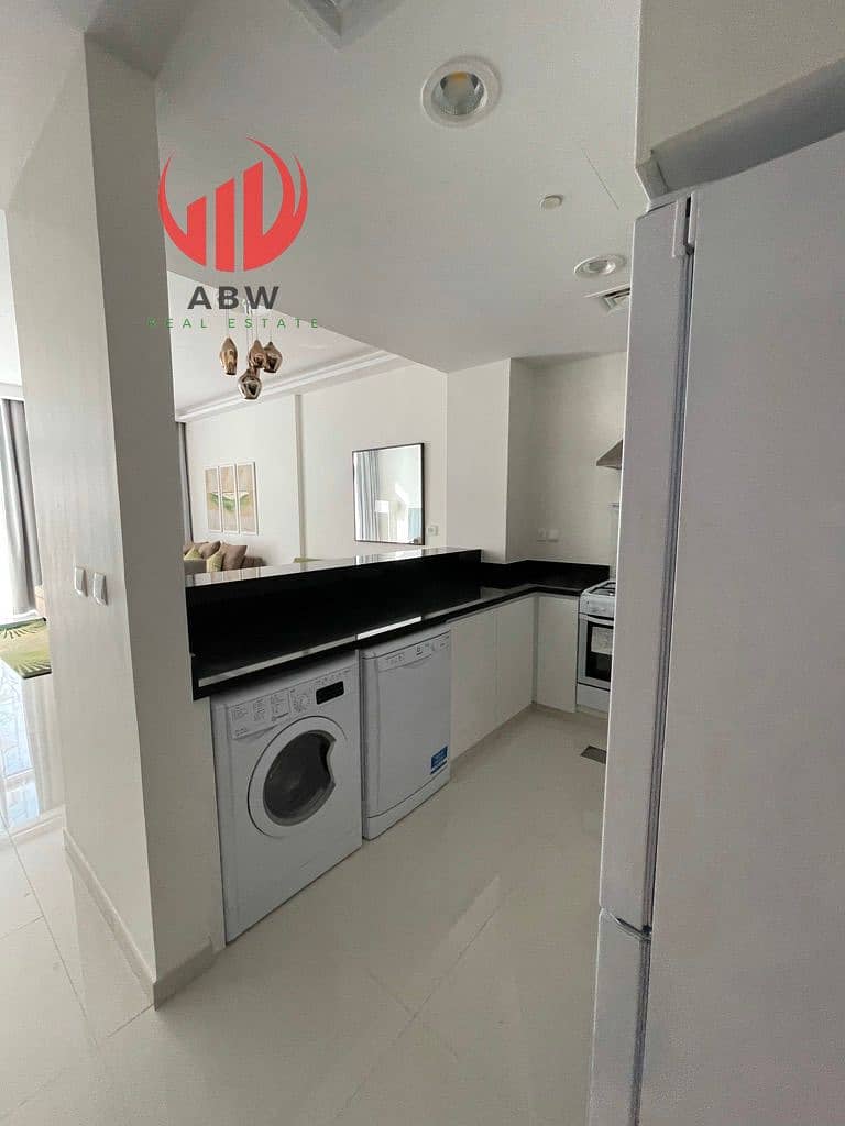 Stylish 1BR | Hot Deal | Convenient Location