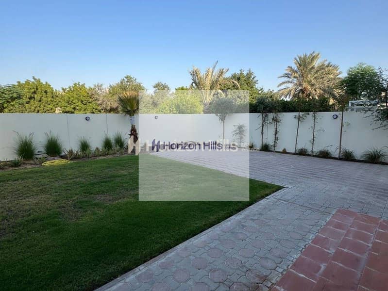 5-Bedroom Villa | Lake View | Prime Location - Image 7