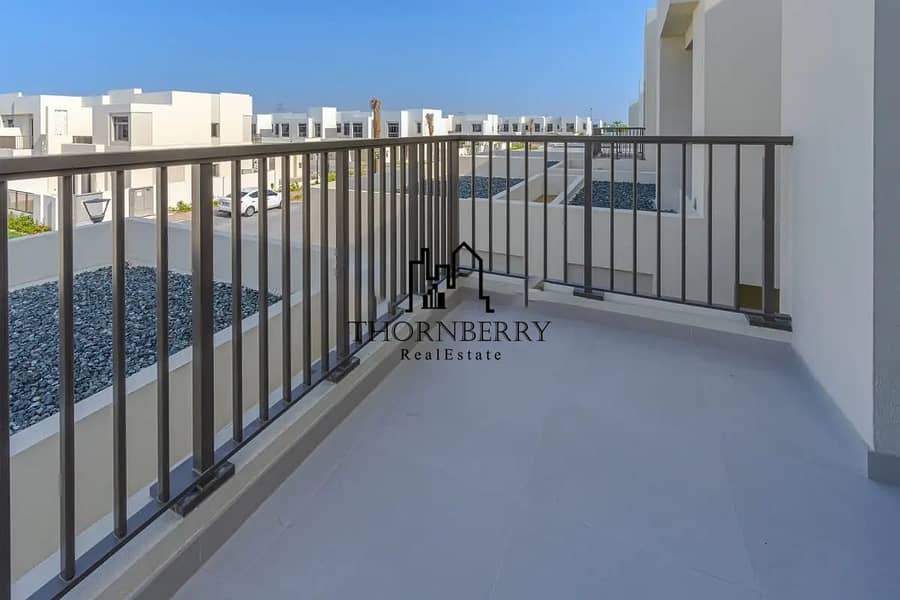 Semi Furnished | Single Row | Vacant Unit