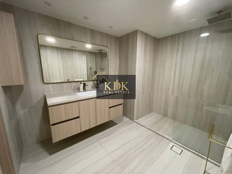 Sophisticated Haven In A Premium Lifestyle Enclave - Image 10