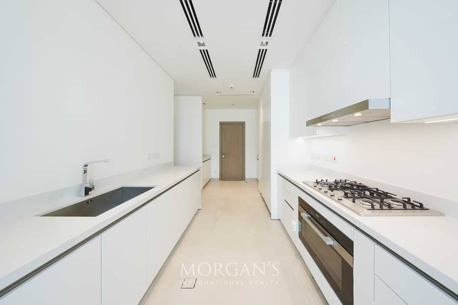 4 BR Villa | Private Pool | Spacious Layout - Image 7