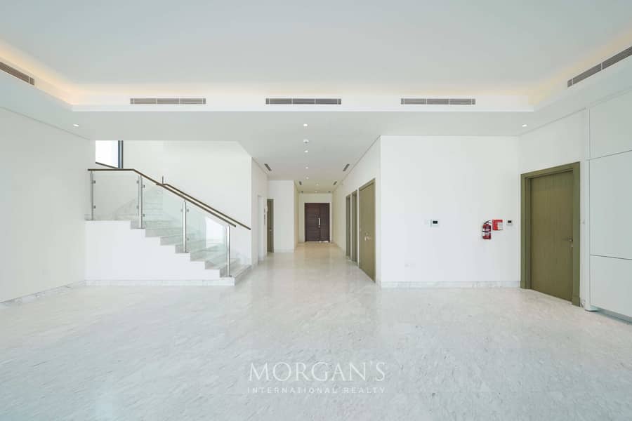 4 BR Villa | Private Pool | Spacious Layout - Image 8