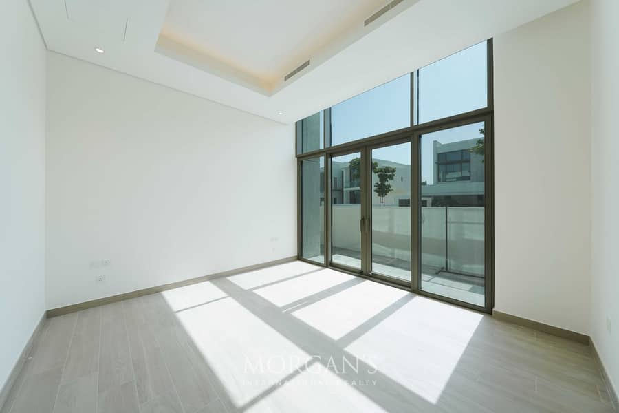 4 BR Villa | Private Pool | Spacious Layout - Image 9