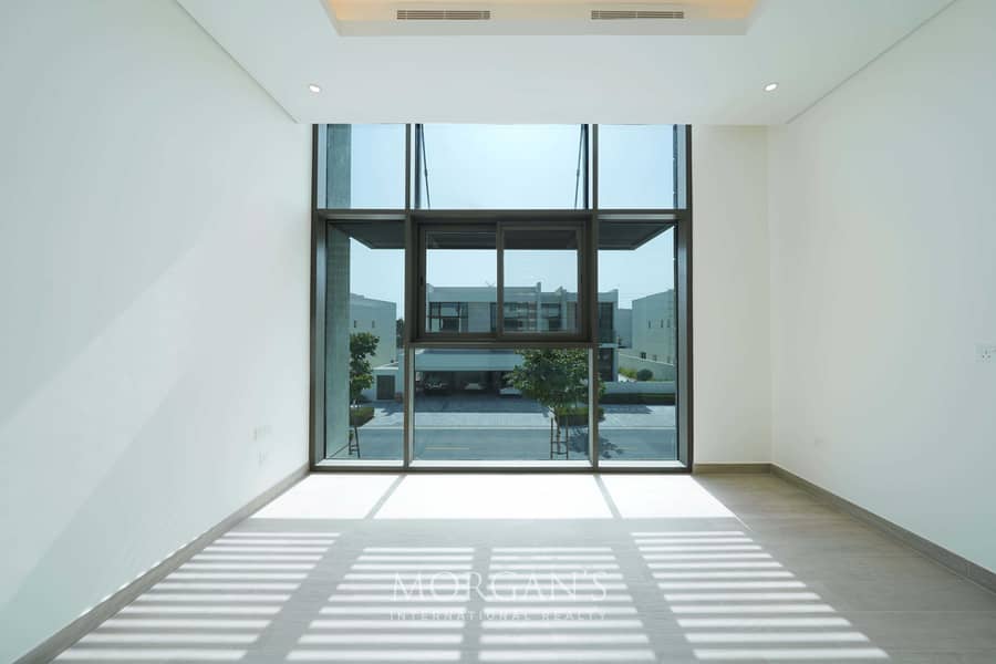 4 BR Villa | Private Pool | Spacious Layout - Image 14