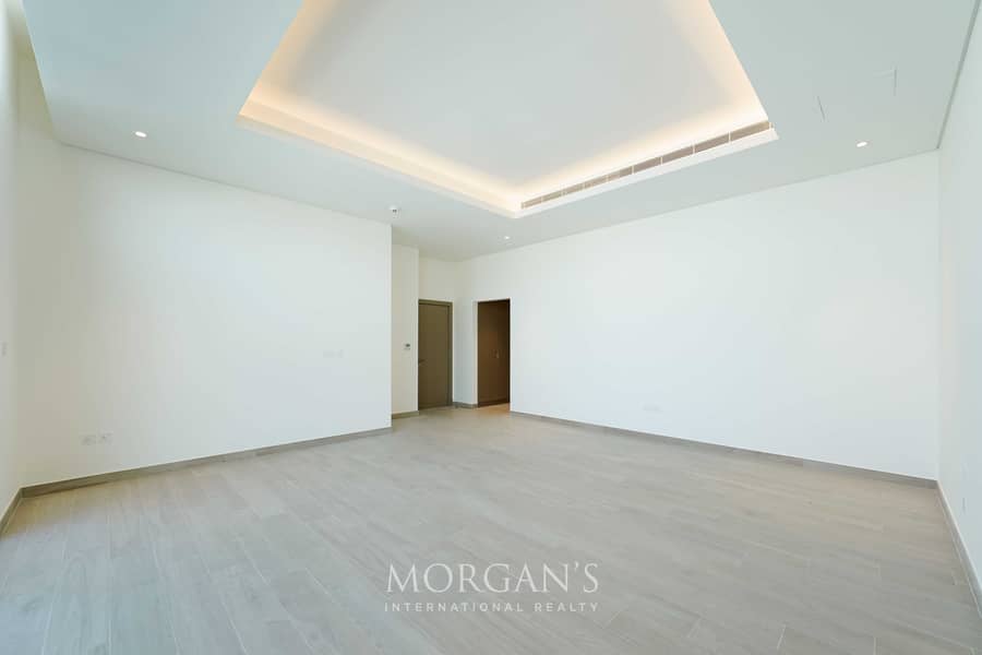 4 BR Villa | Private Pool | Spacious Layout - Image 17