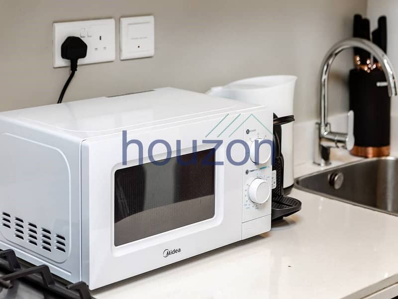 Brand New 1BR | Burj Khalifa View | Furnished - Image 12