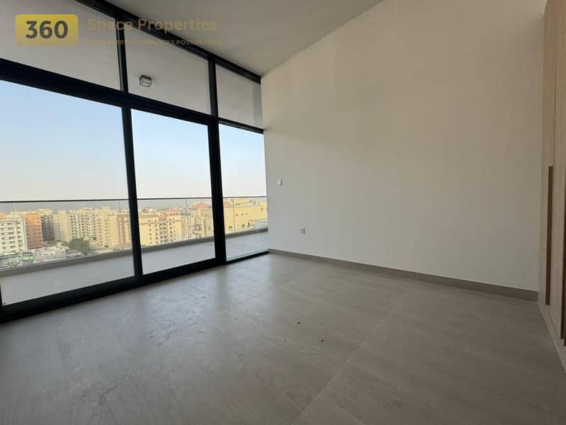 Brand New Luxury 3BR + Maid’s Room | Modern Fitted Kitchen - Image 6