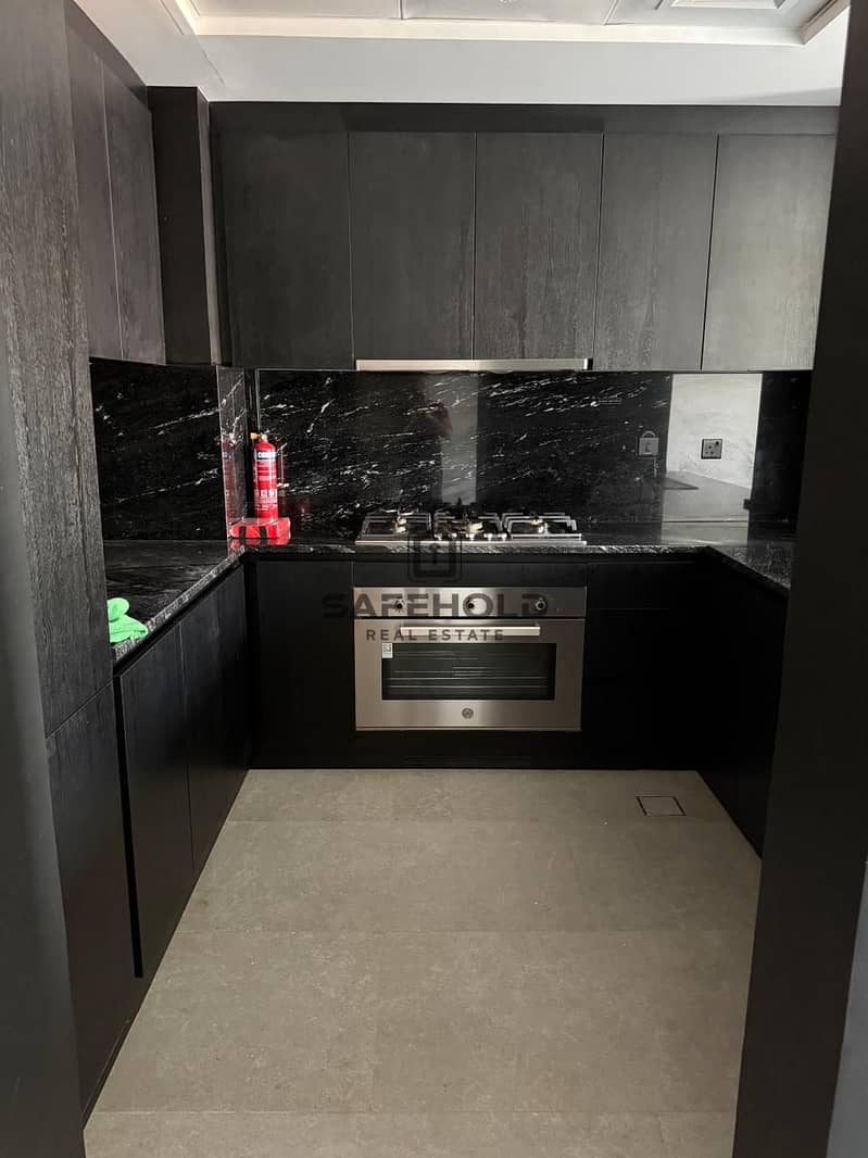 FULLY FURNISHED 2 BHK | URGENTLY RENT | PRIME LOCATION | BEST PRICE - Image 10