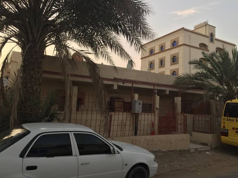 Opportunity to invest an Arab house by owner privileged location and attractive annual return