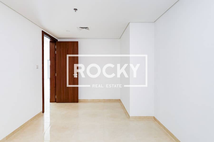 4 Naim Residence - Apartment (8 of 20). jpg