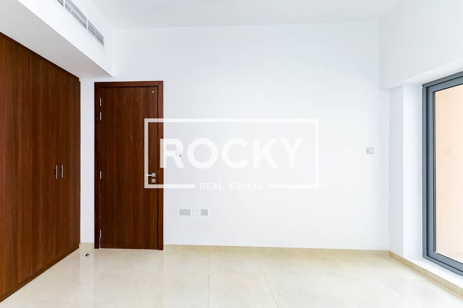 7 Naim Residence - Apartment (12 of 20). jpg
