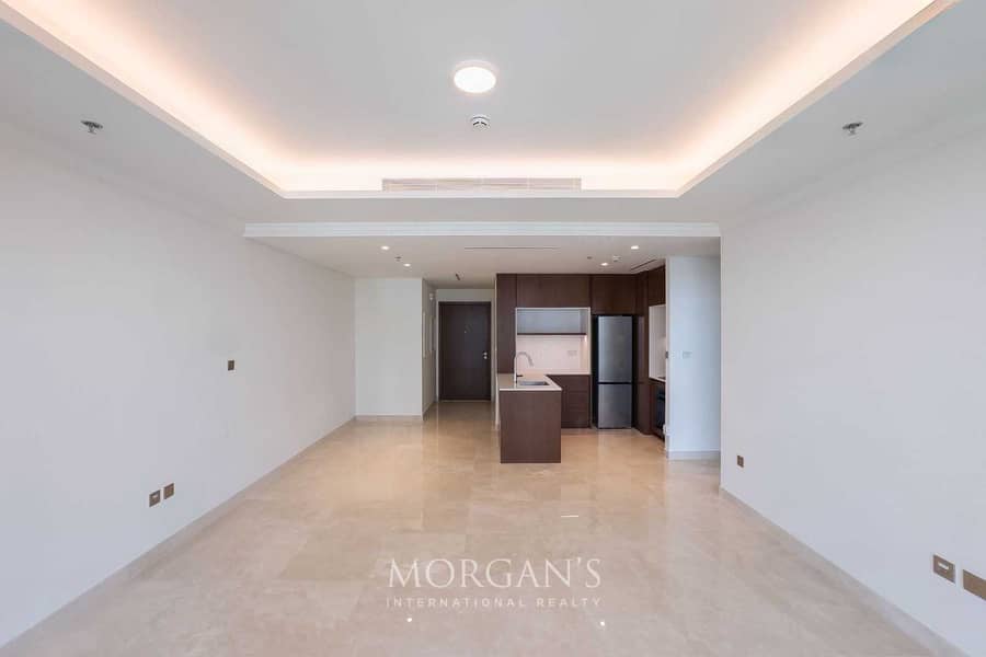 High Floor | Water View | Luxurious Layout