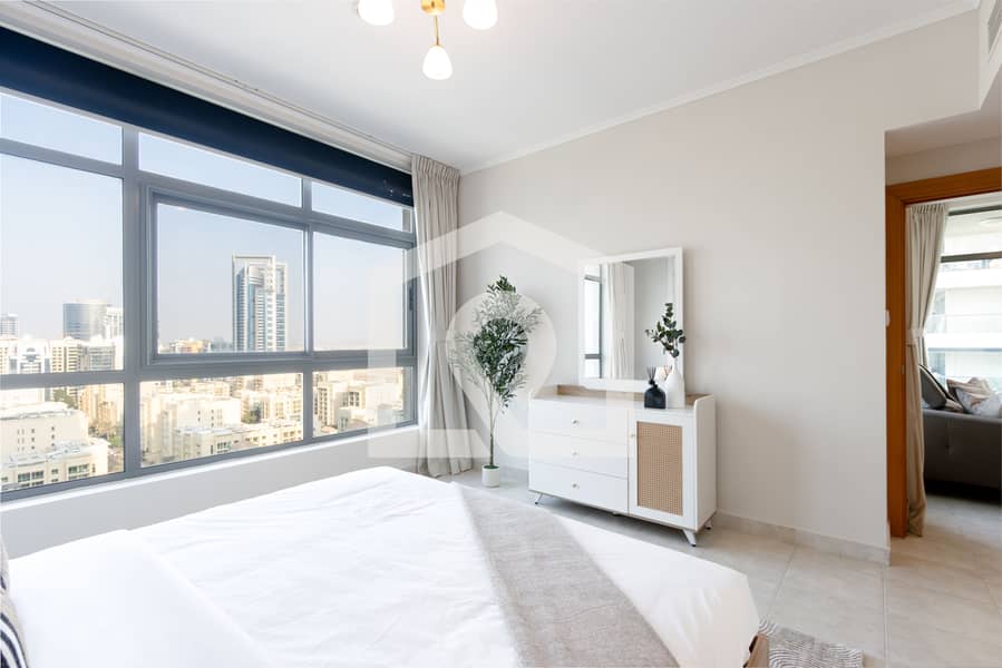 Bright Apartment with Lake Views – The Links East Tower - Image 25