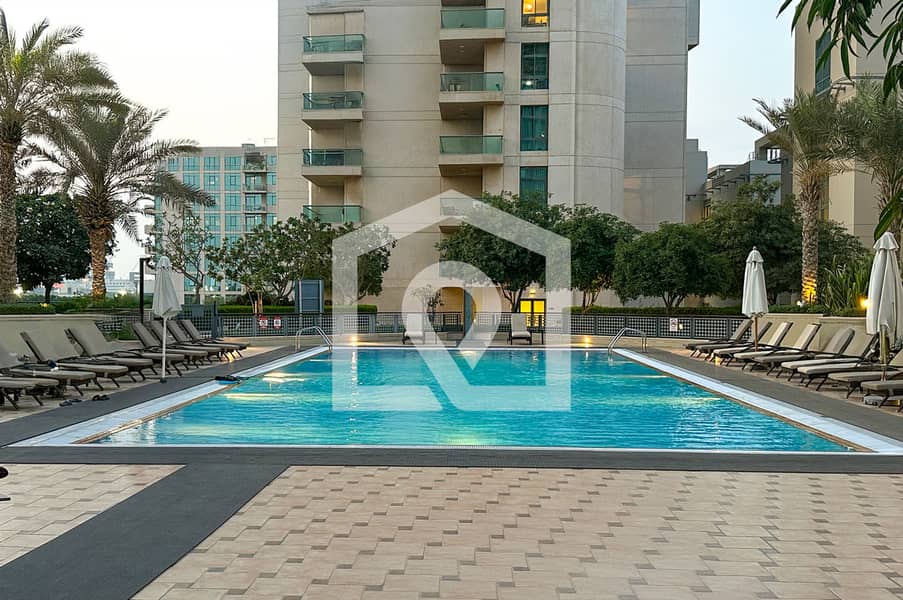 Bright Apartment with Lake Views – The Links East Tower - Image 46