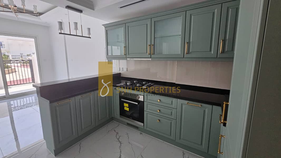 DIRECT POOL ACCESS| CHILLER FREE | SEMI FURNISHED