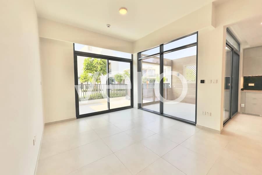 Rare Triplex | Wadi Backing | White Goods Included