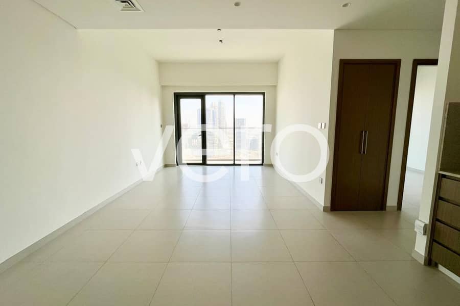 Vacant | High Floor | Canal View