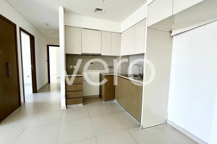 Vacant | High Floor | Canal View