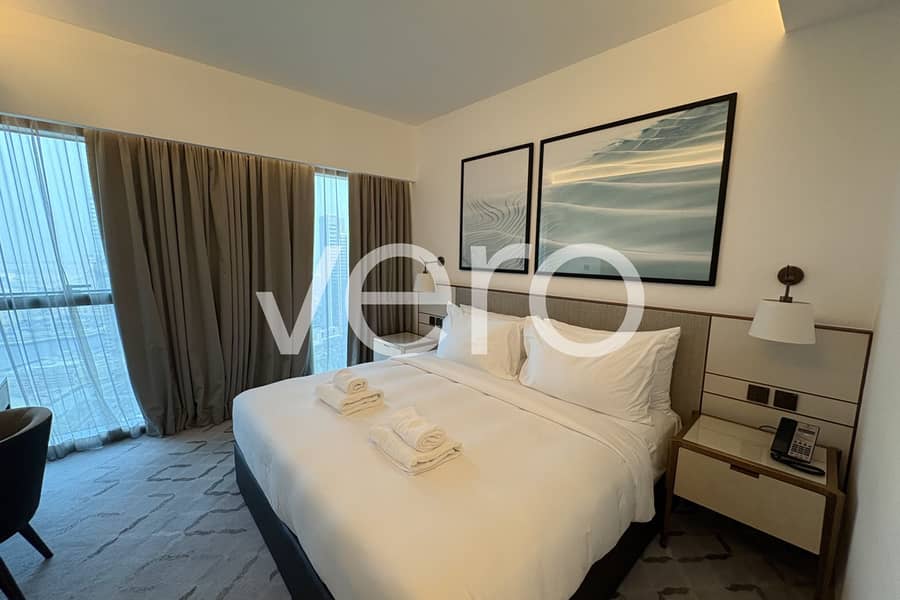 Luxury Living | Waterfront Views | Modern Design - Image 11