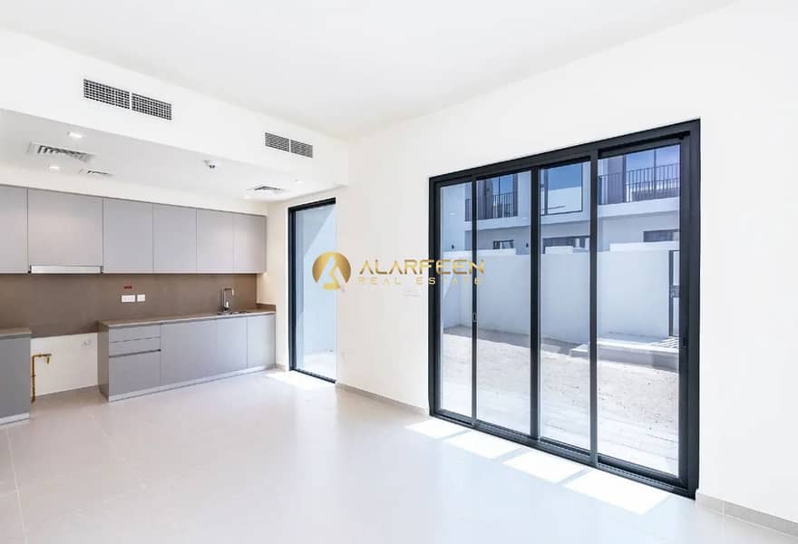 Chiller Free l Park Facing l Close to Exit