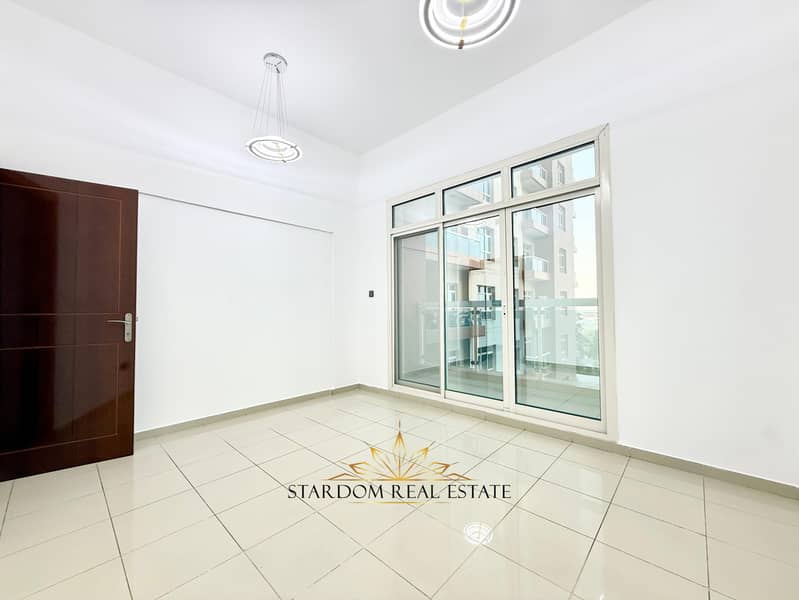 2 BR | SPACIOUS LAYOUT | VACANT