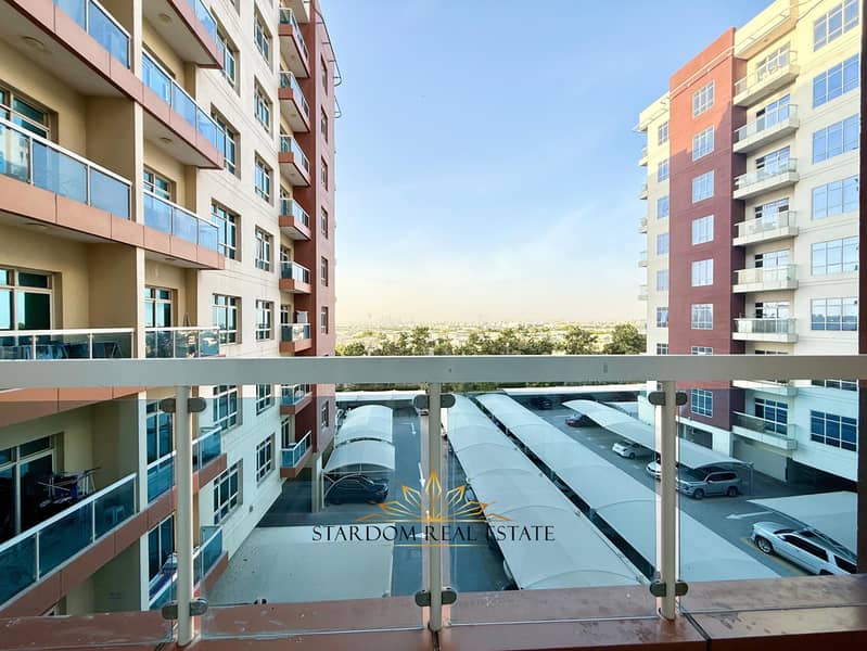 2 BR | SPACIOUS LAYOUT | VACANT - Image 12